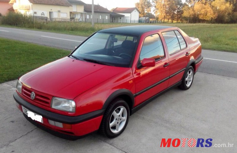 1994' Volkswagen Vento photo #1