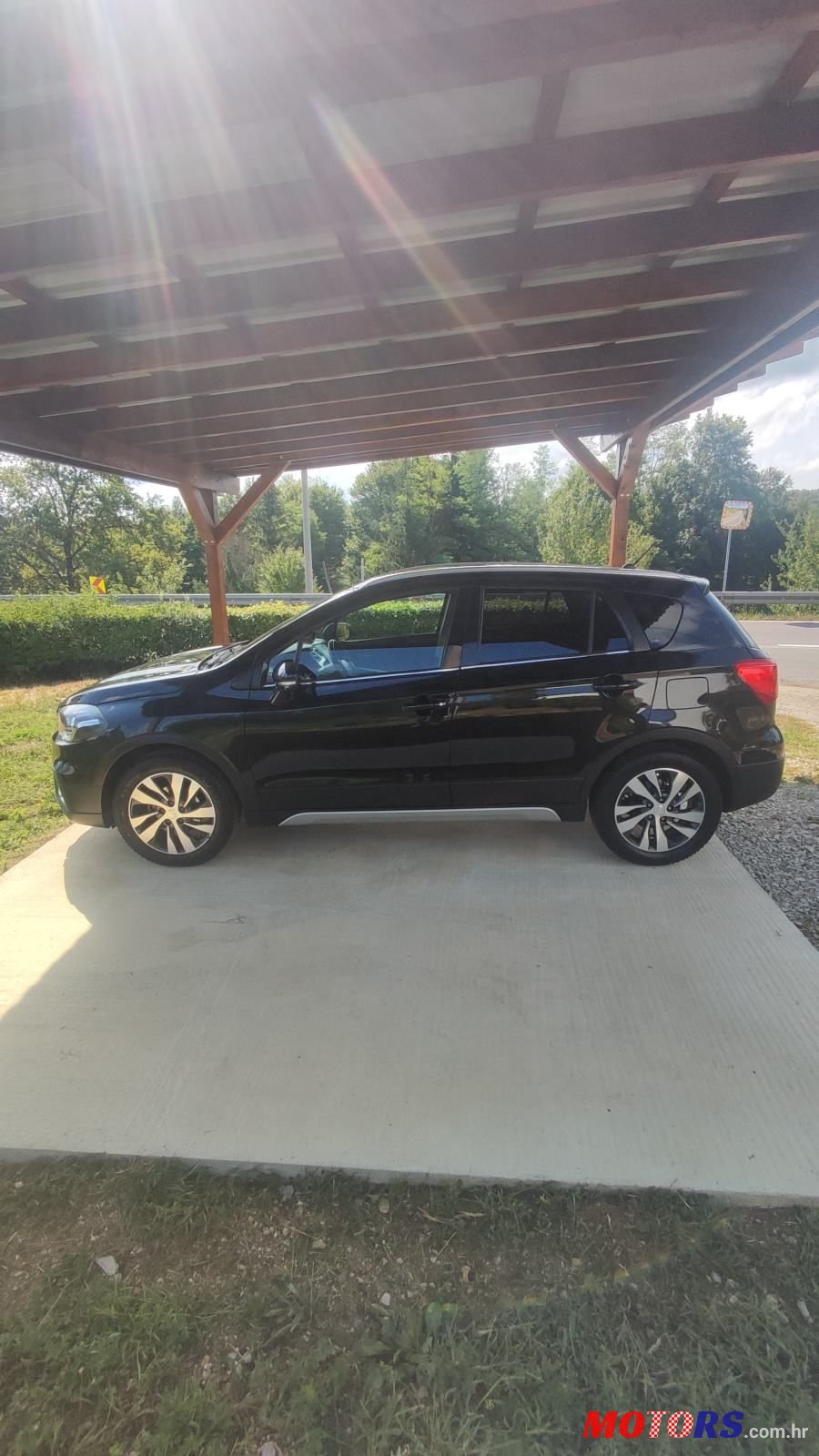 2019' Suzuki SX4 S-Cross 1,0 photo #3