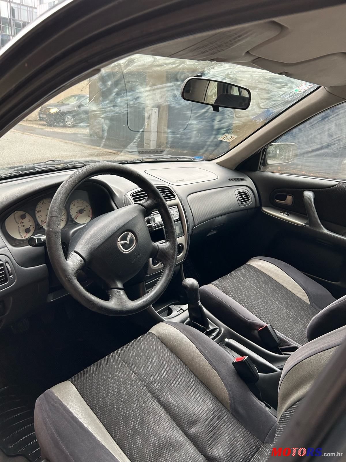 2000' Mazda 323 F 1,8 I Te photo #5