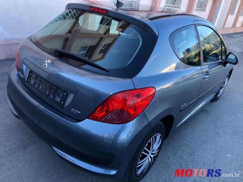 2007' Peugeot 207 1,4 16V Vti photo #6