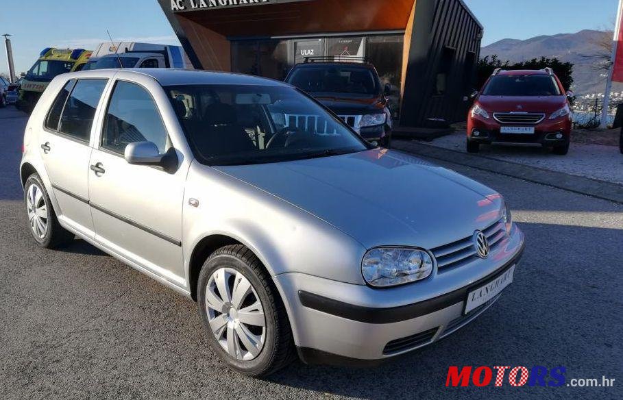 2003' Volkswagen Golf IV 1,4 photo #1