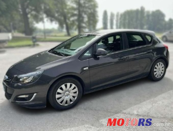 2013' Opel Astra 1,7 Cdti Classic photo #1