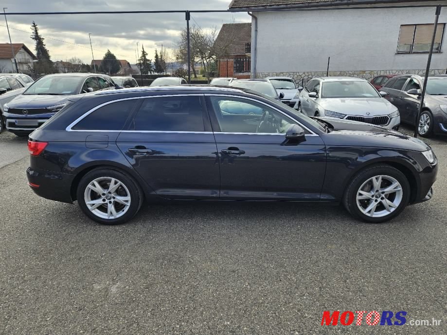 2015' Audi A4 Avant photo #3