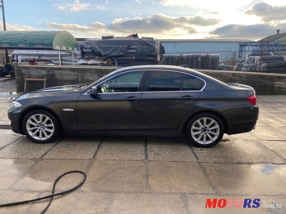 2010' BMW Serija 5 525D photo #6