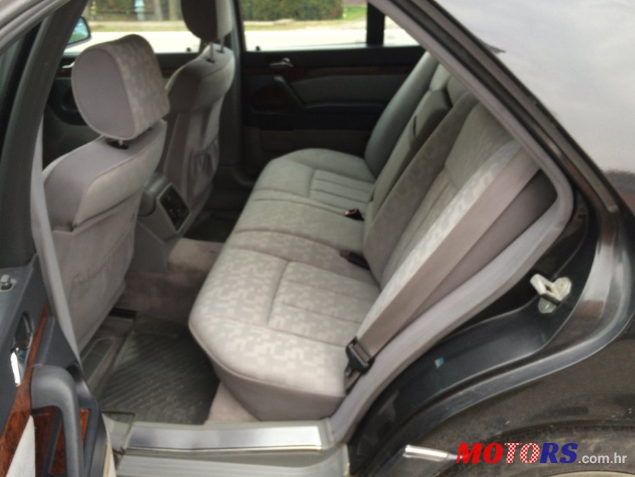 1993' Mercedes-Benz S 350 photo #4