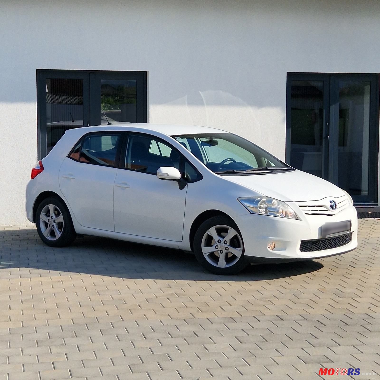 2012' Toyota Auris 1,3 3 Vvt-I photo #1