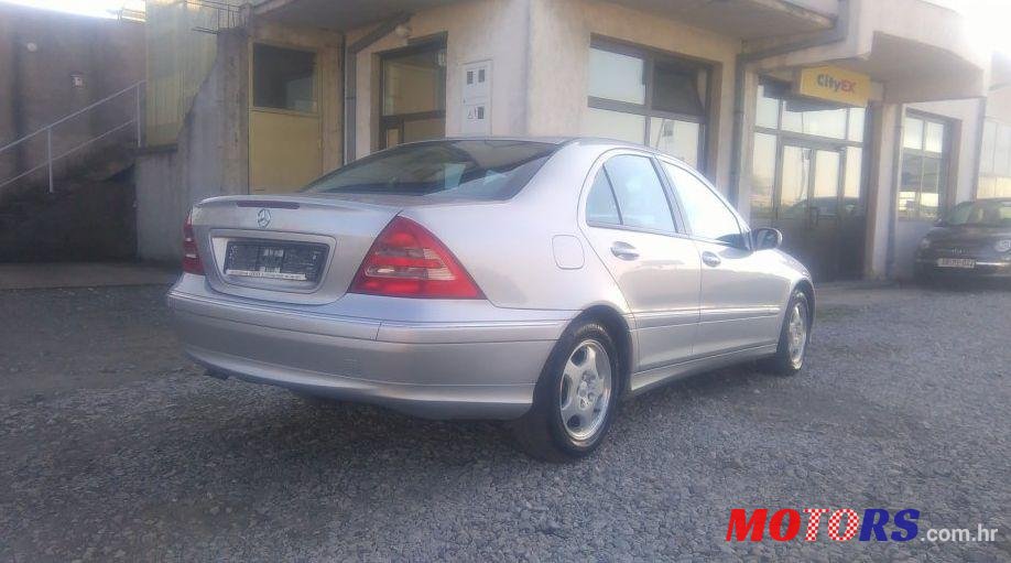 2001' Mercedes-Benz C-Klasa 220 photo #1