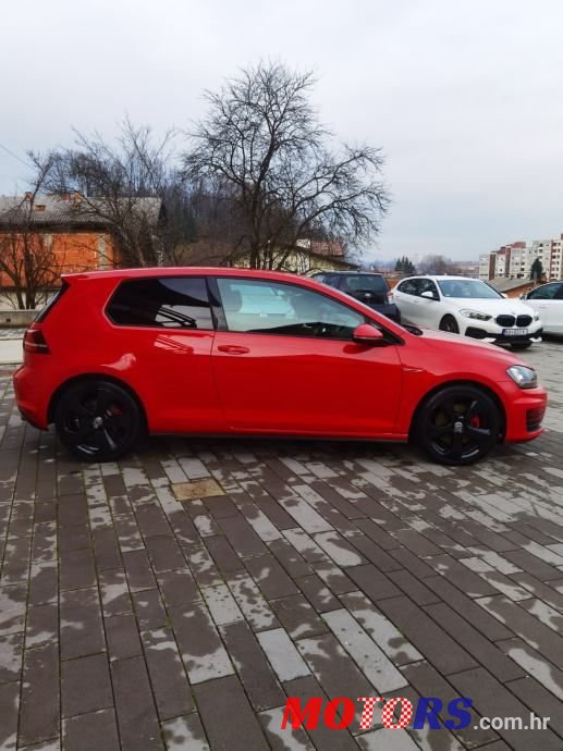 2015' Volkswagen Golf 7 Golf R photo #5