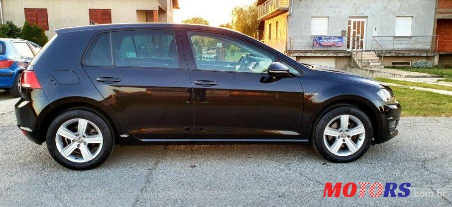 2016' Volkswagen Golf VII 1,6 Tdi Bmt photo #1