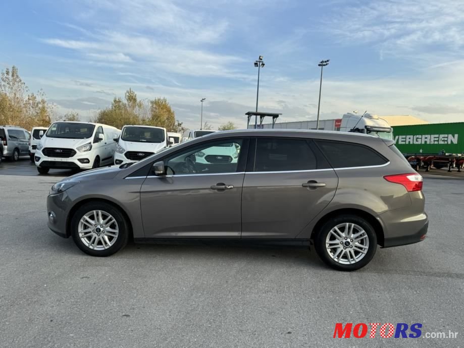 2013' Ford Focus Karavan photo #3