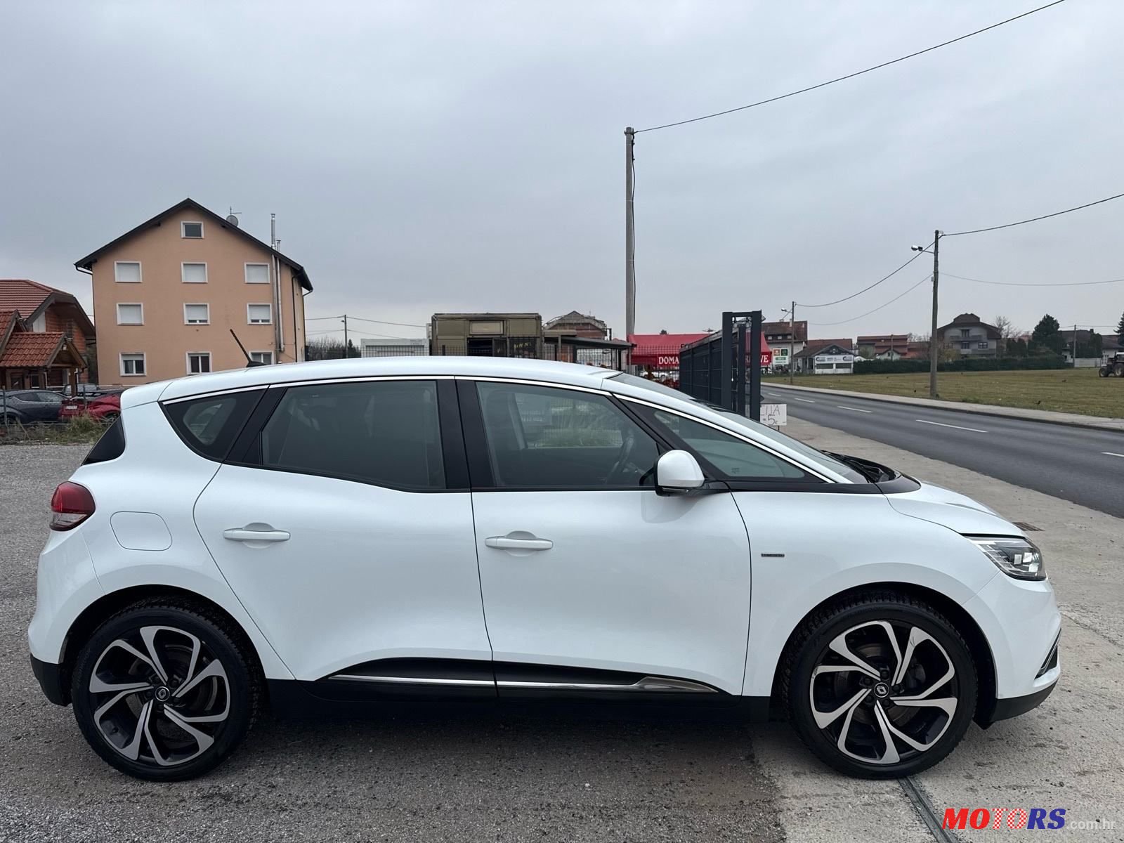 2017' Renault Scenic Dci 110 photo #6