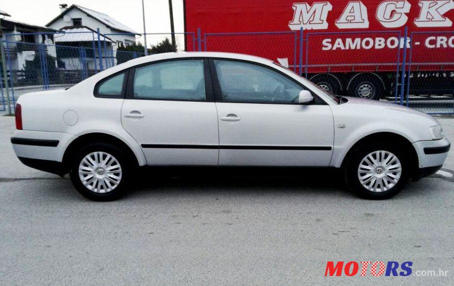 2000' Volkswagen Passat 1,9 Tdi photo #1