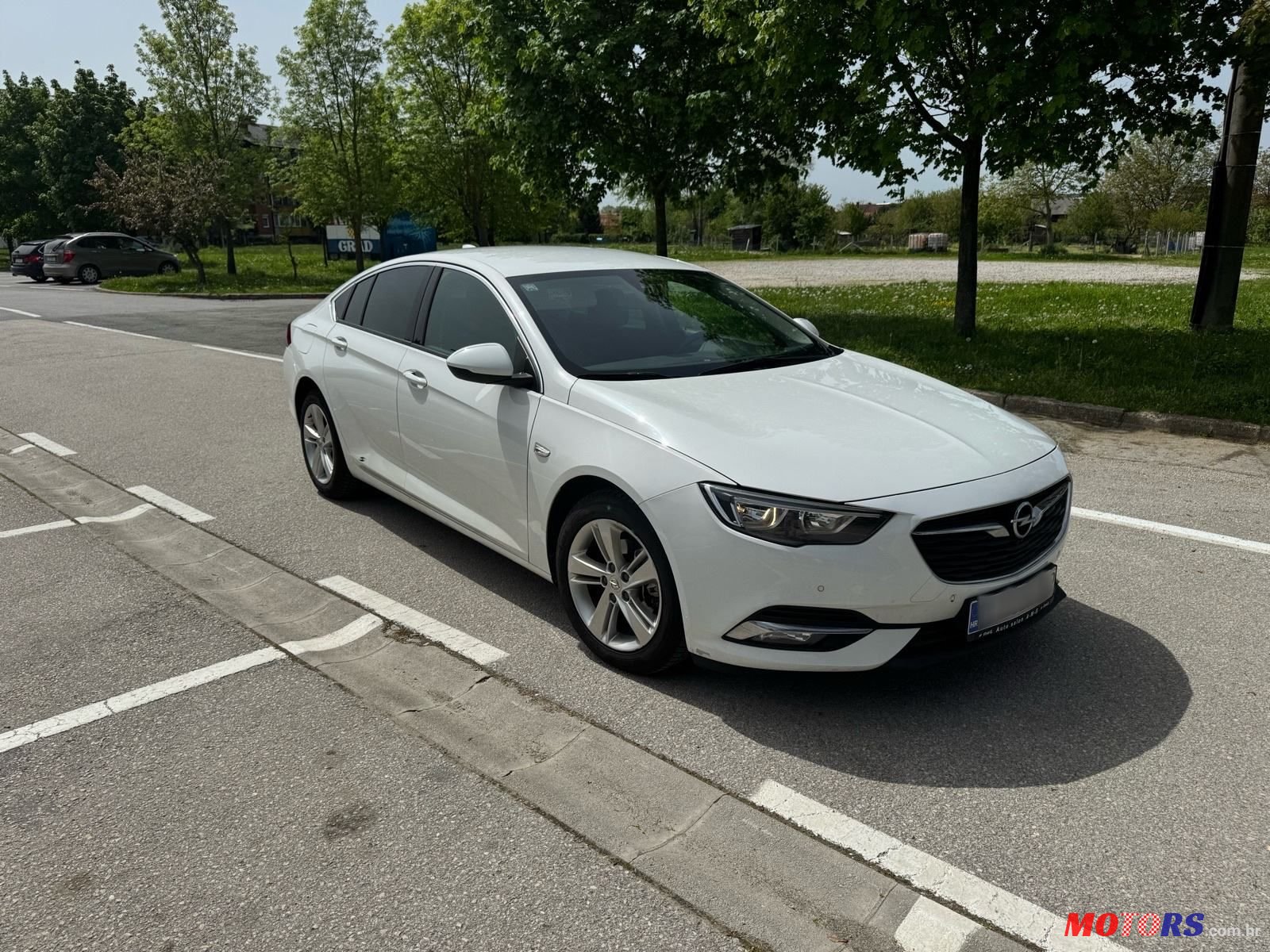 2018' Opel Insignia 1.6 Cdti photo #1