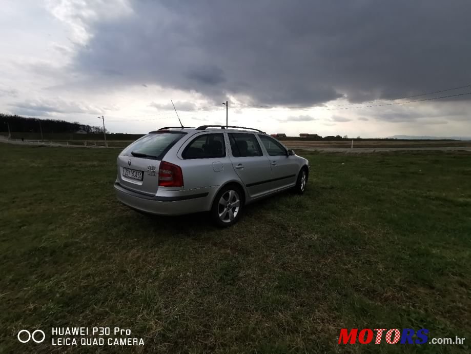 2007' Skoda Octavia Combi photo #4