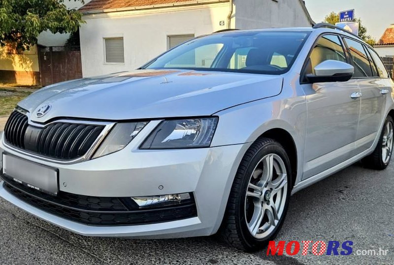 2017' Skoda Octavia Combi photo #3