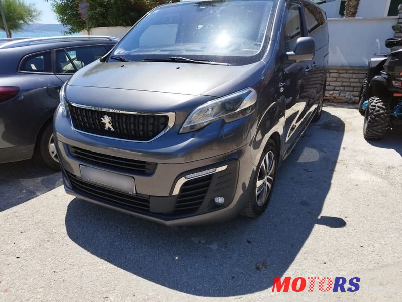 2017' Peugeot Traveller 2,0 Bluehdi photo #1