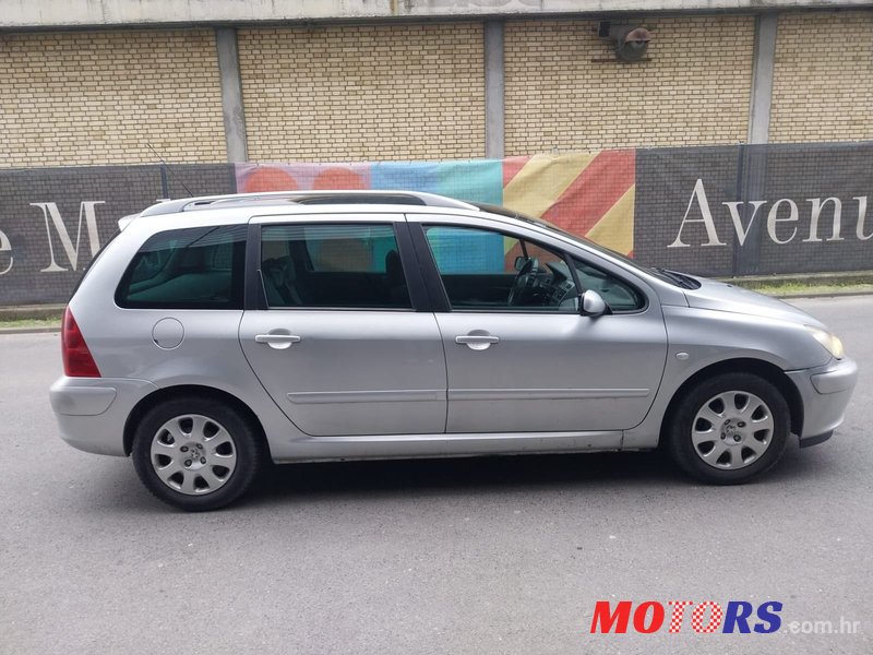 2003' Peugeot 307 Sw photo #3