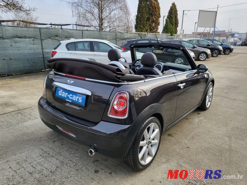 2014' MINI Cabrio Cooper D photo #2