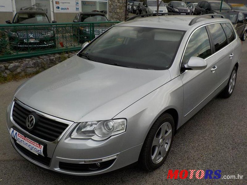 2010' Volkswagen Passat Variant photo #1