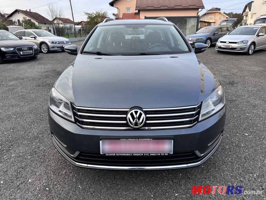 2014' Volkswagen Passat Variant photo #2
