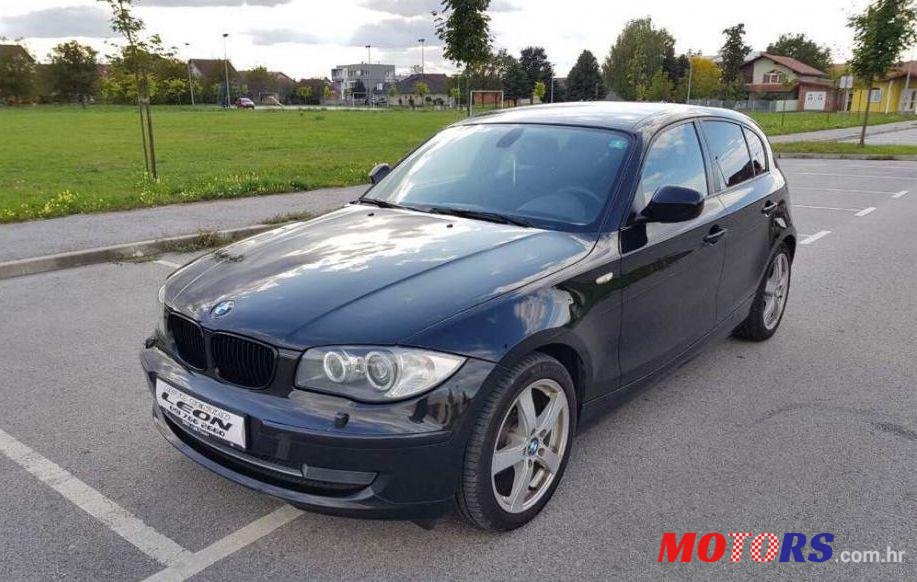 2010' BMW Serija 1 116D photo #4