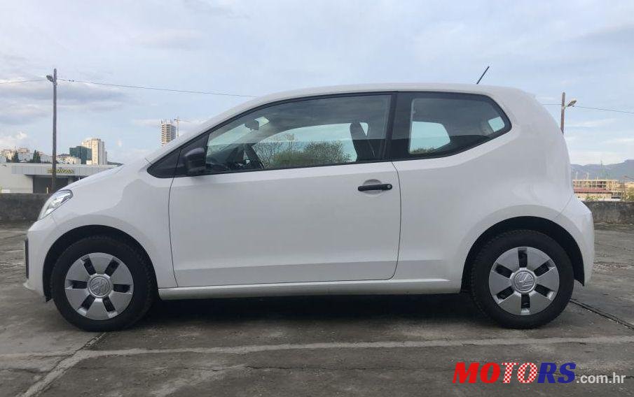 2016' Volkswagen Up! 1,0 photo #3