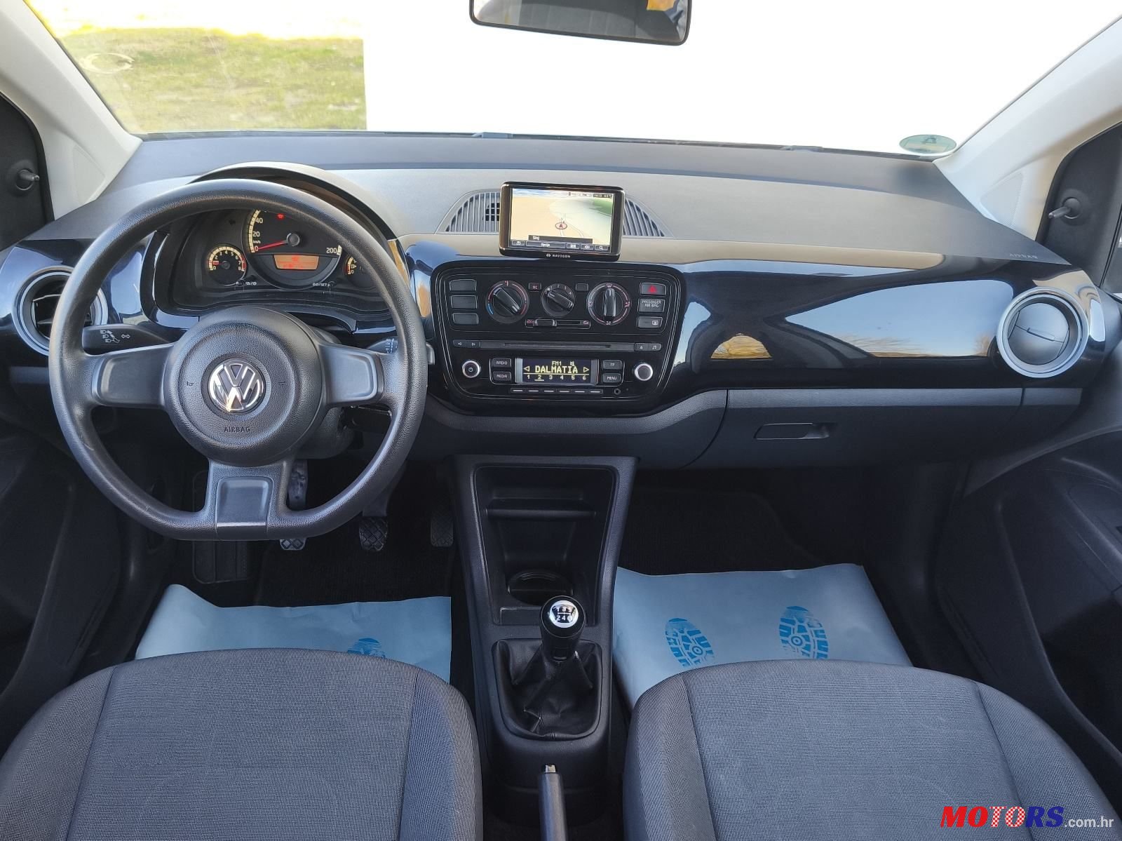 2013' Volkswagen Up! 1,0 Up! photo #4