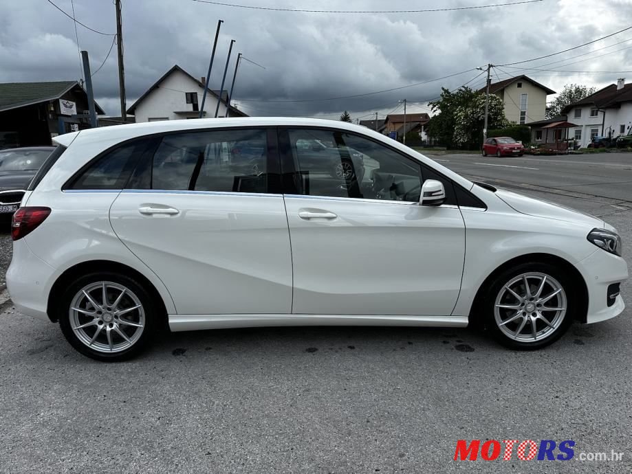 2016' Mercedes-Benz B-Klasa 180 photo #4