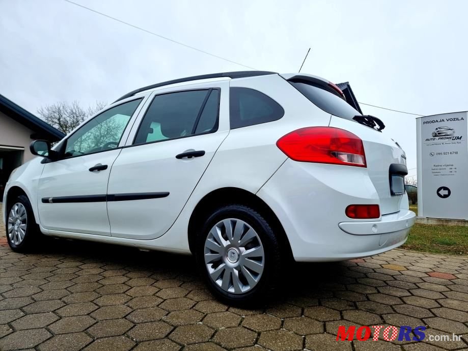 2011' Renault Clio 1,5 Dci photo #6