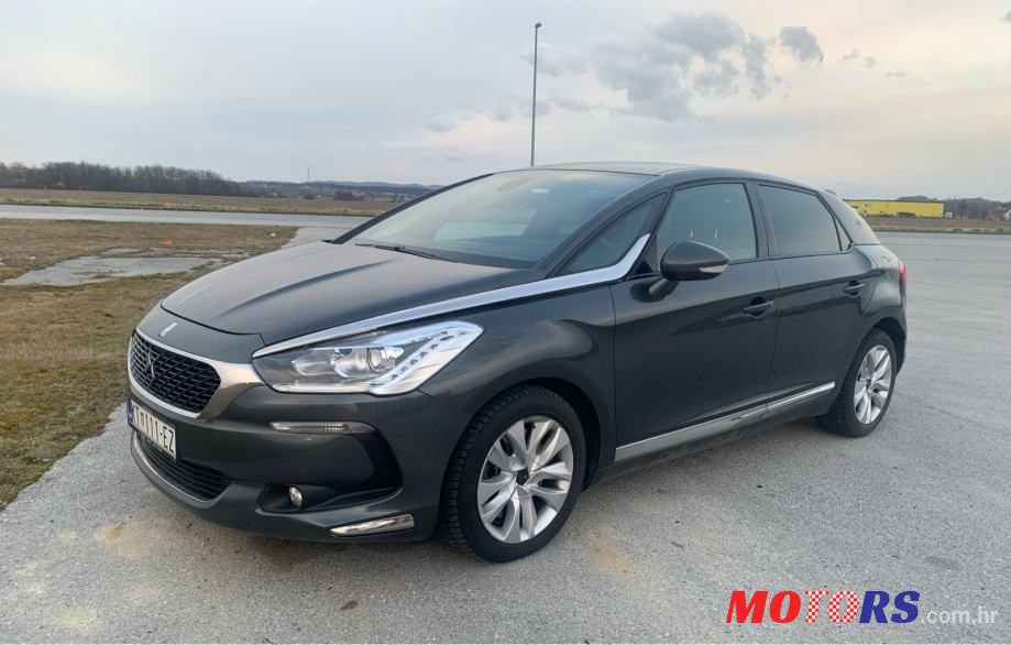 2015' Citroen DS5 150 S&S photo #2