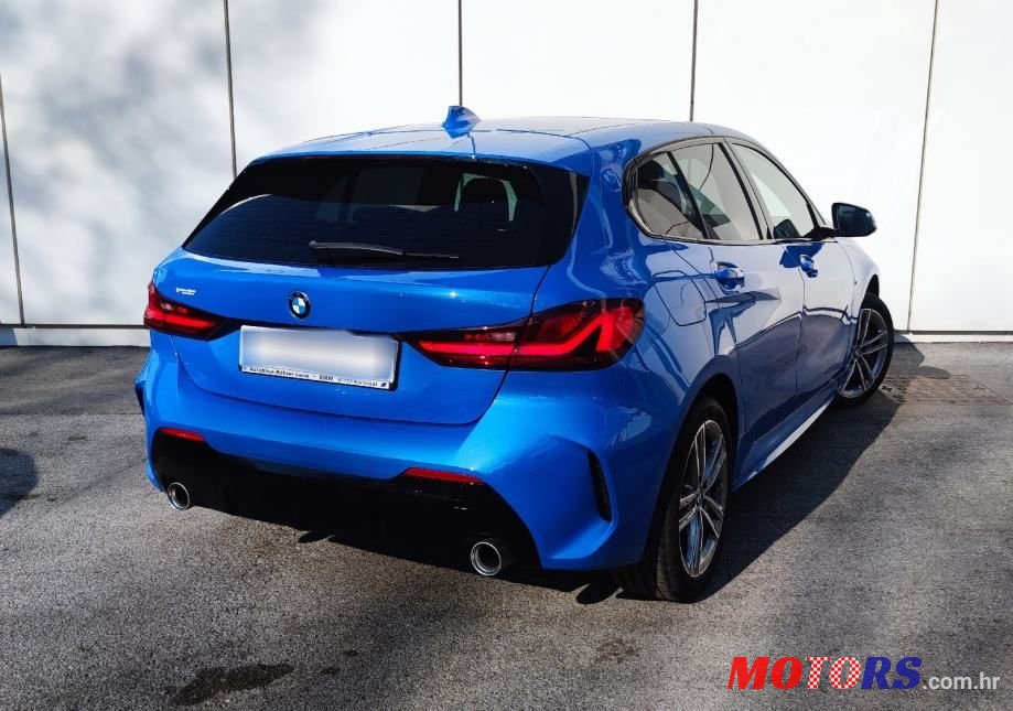 2020' BMW Serija 1 118D photo #2