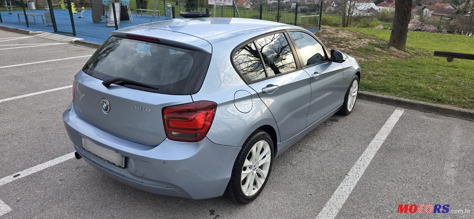 2011' BMW Serija 1 118D photo #2