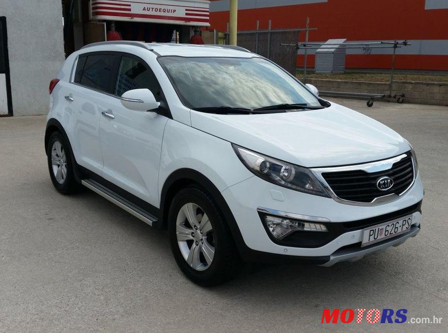 2012' Kia Sportage 2WD 1,6 Sport photo #2