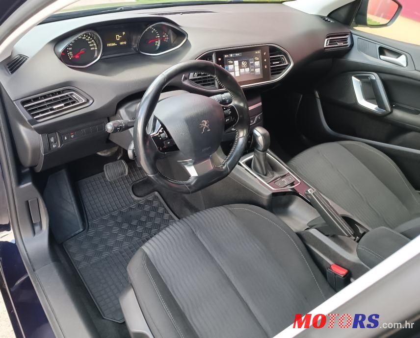 2016' Peugeot 308 1,6 Bluehdi photo #3