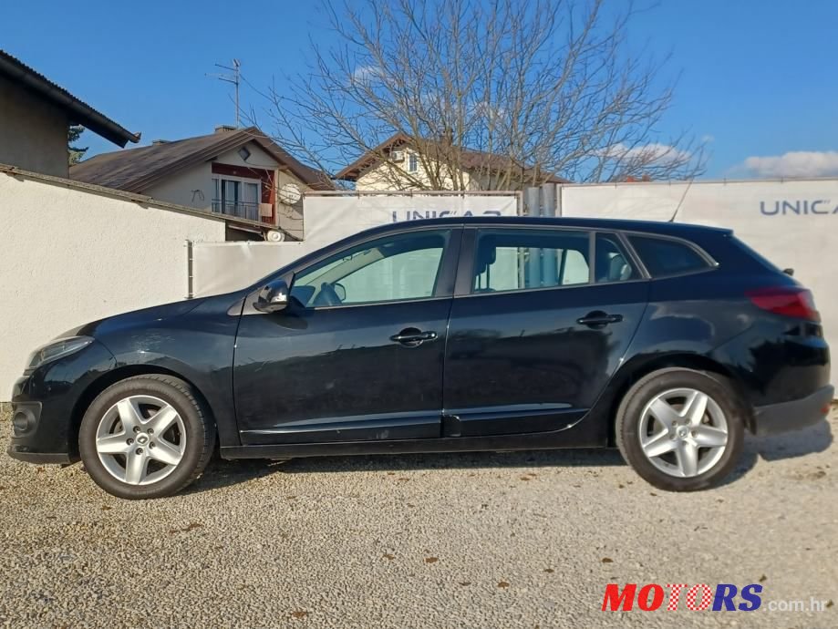 2015' Renault Megane Grandtour photo #5