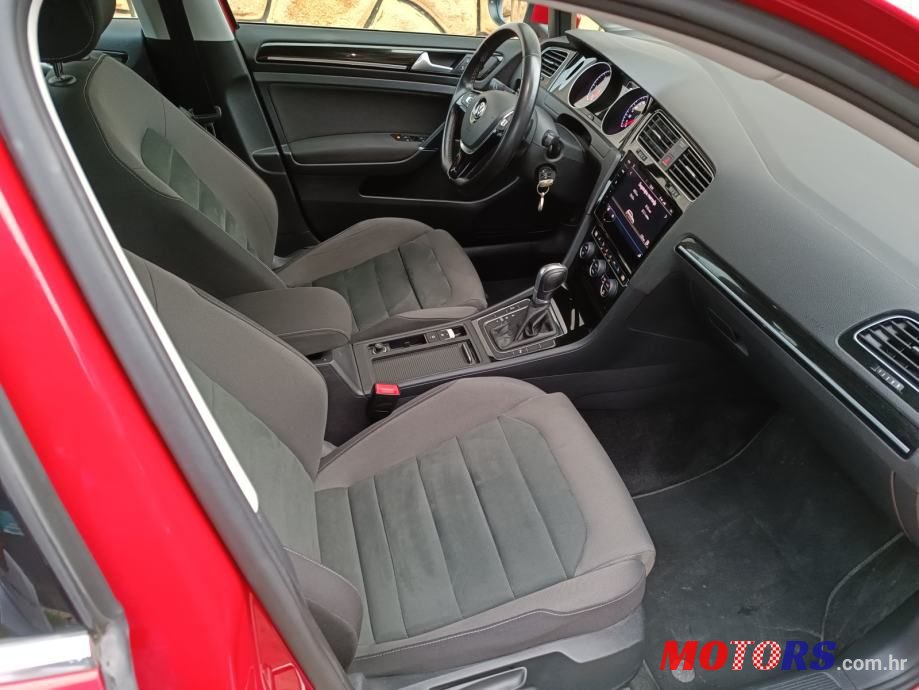 2018' Volkswagen Golf 7 Variant photo #5