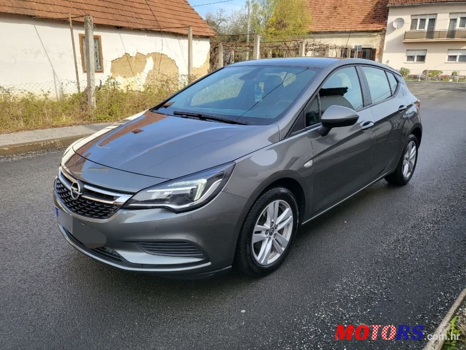 2018' Opel Astra 1.6 Cdti photo #1