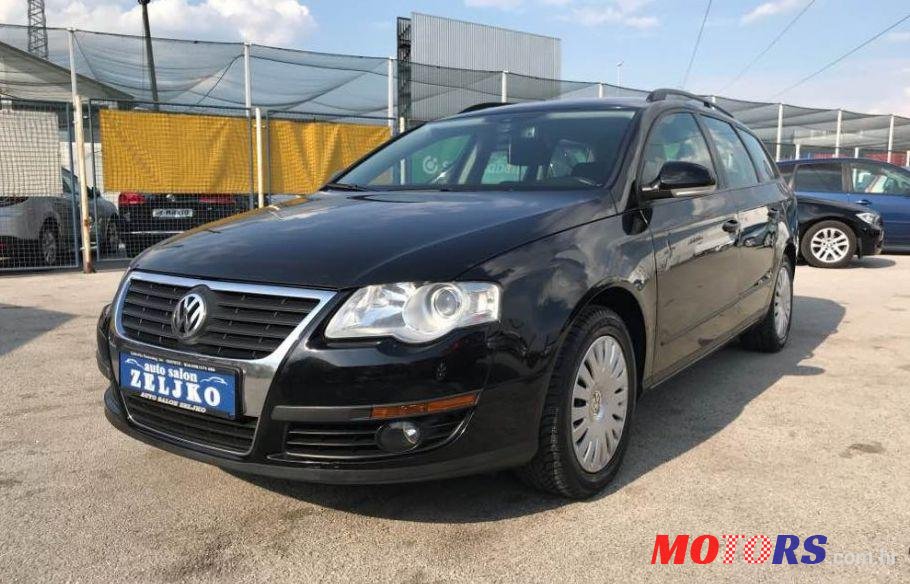 2007' Volkswagen Passat Variant photo #1