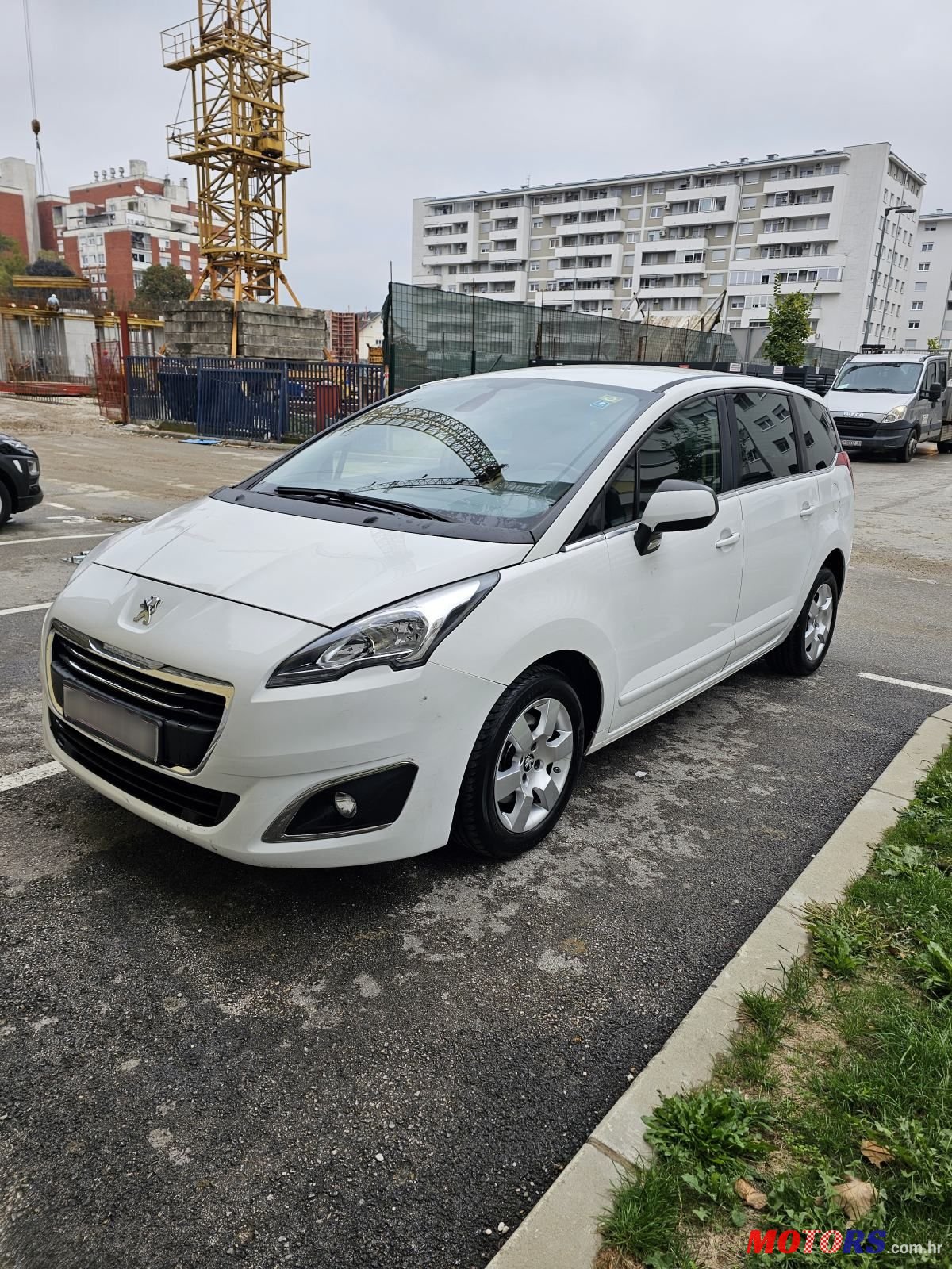 2015' Peugeot 5008 1,6 photo #2