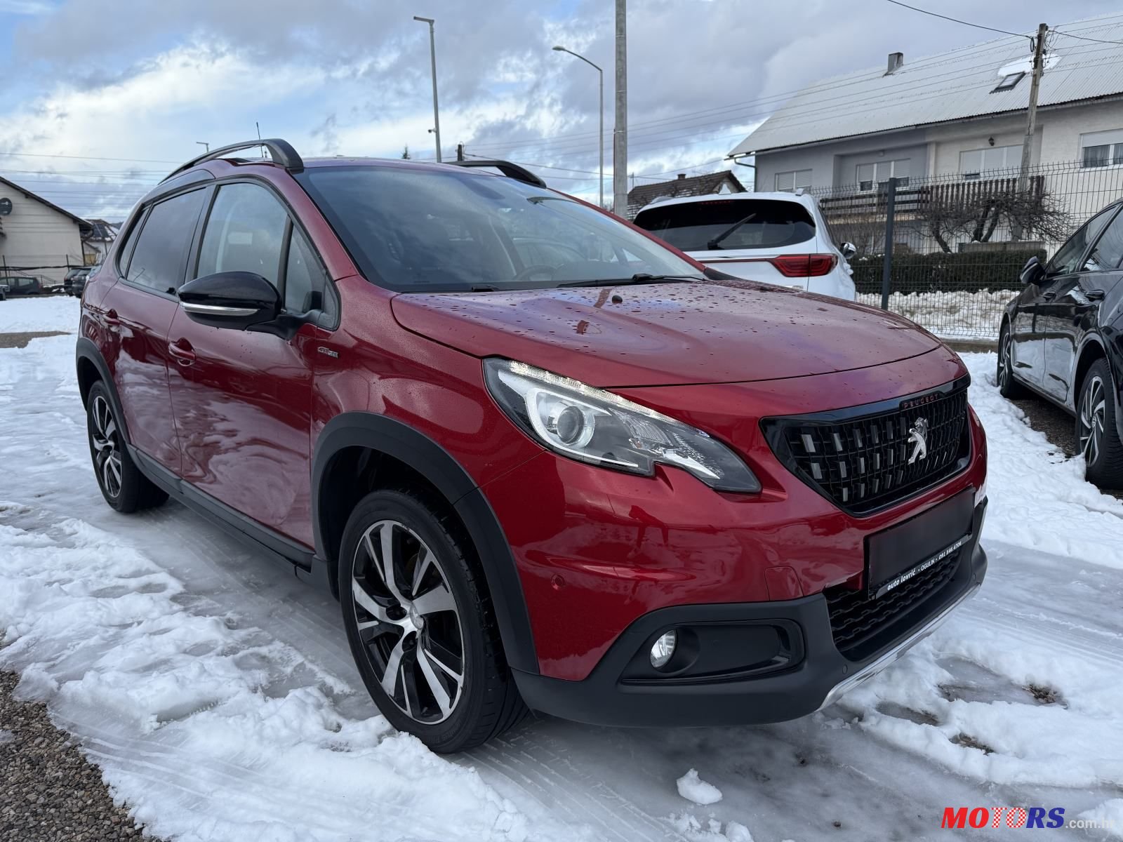 2018' Peugeot 2008 1,2 Puretech photo #2
