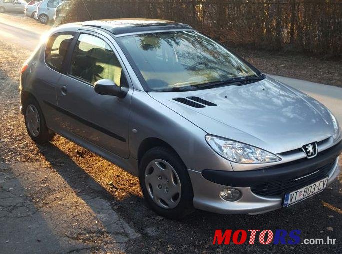 2004' Peugeot 206 206 1,4 Hdi photo #4