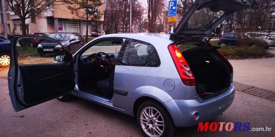 2008' Ford Fiesta 1,4 photo #2