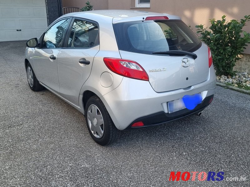 2009' Mazda 2 1,3 I Ce photo #2