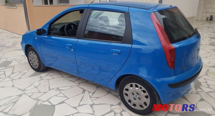 2002' Fiat Punto 1,2 photo #1