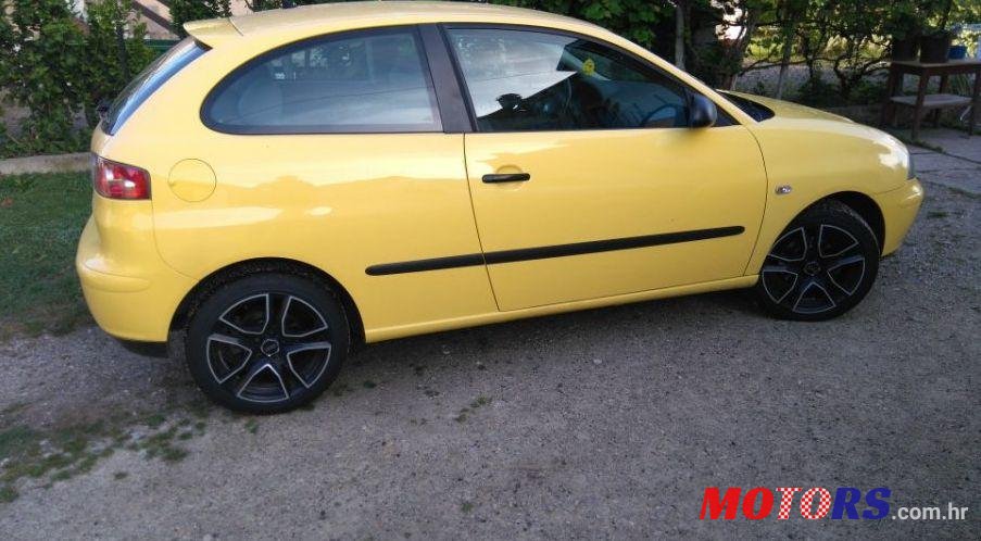 2004' SEAT Ibiza Sport 1,9 Tdi photo #1