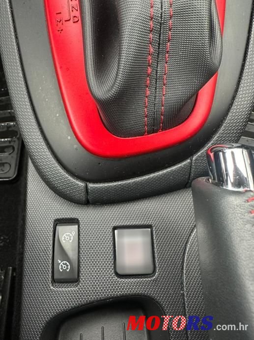 2014' Renault Clio 200 Edc photo #5