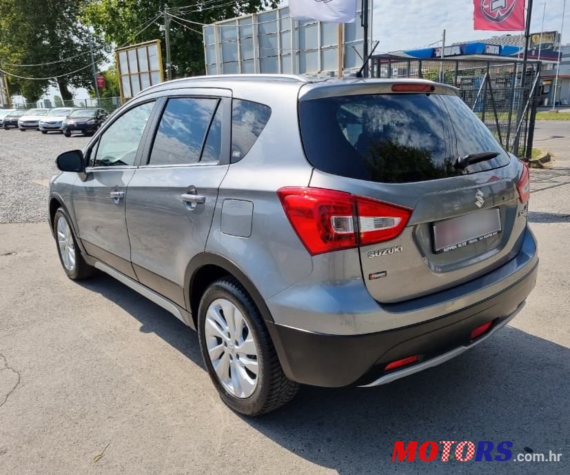 2017' Suzuki SX4 S-Cross photo #3