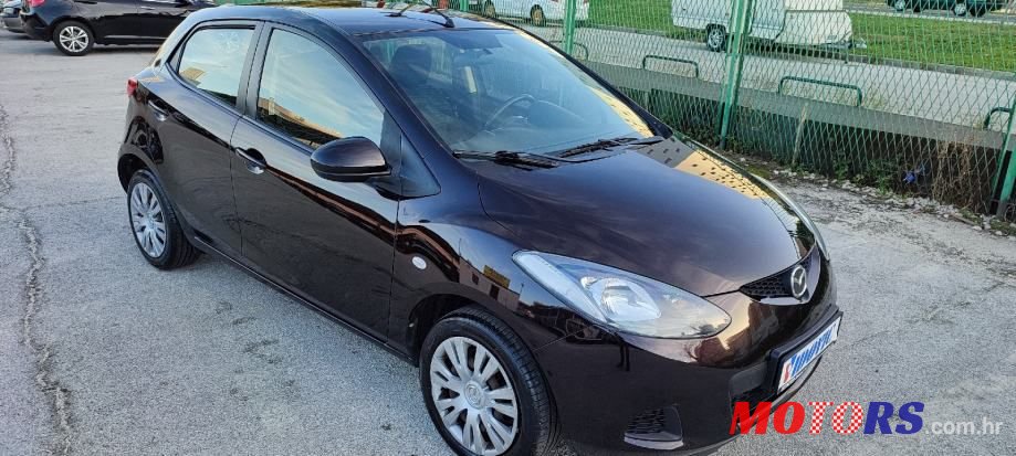 2010' Mazda 2 1.4 Cd photo #3