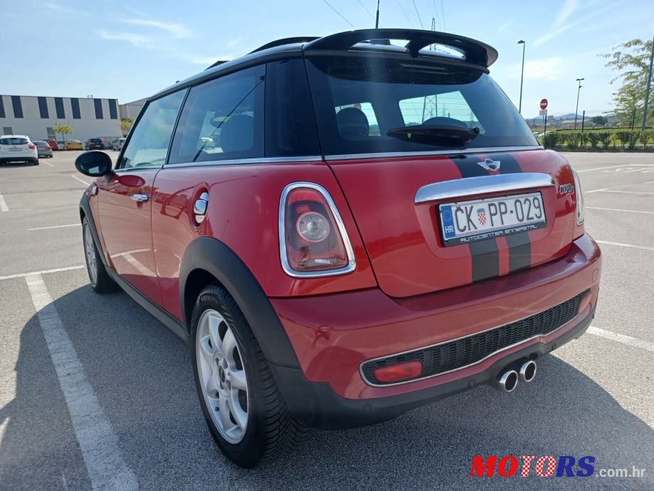 2009' MINI Cooper photo #3