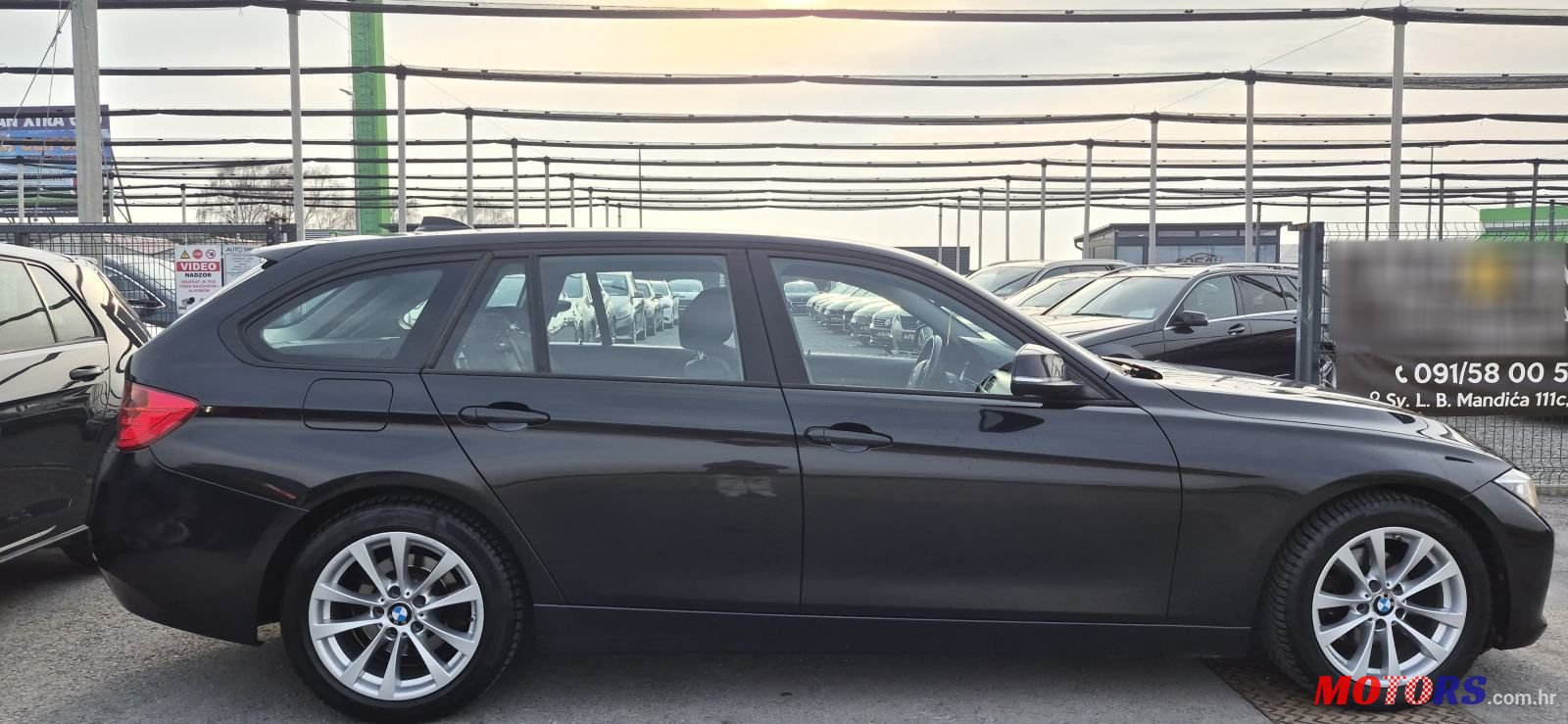 2015' BMW Serija 3 Touring 318D photo #6